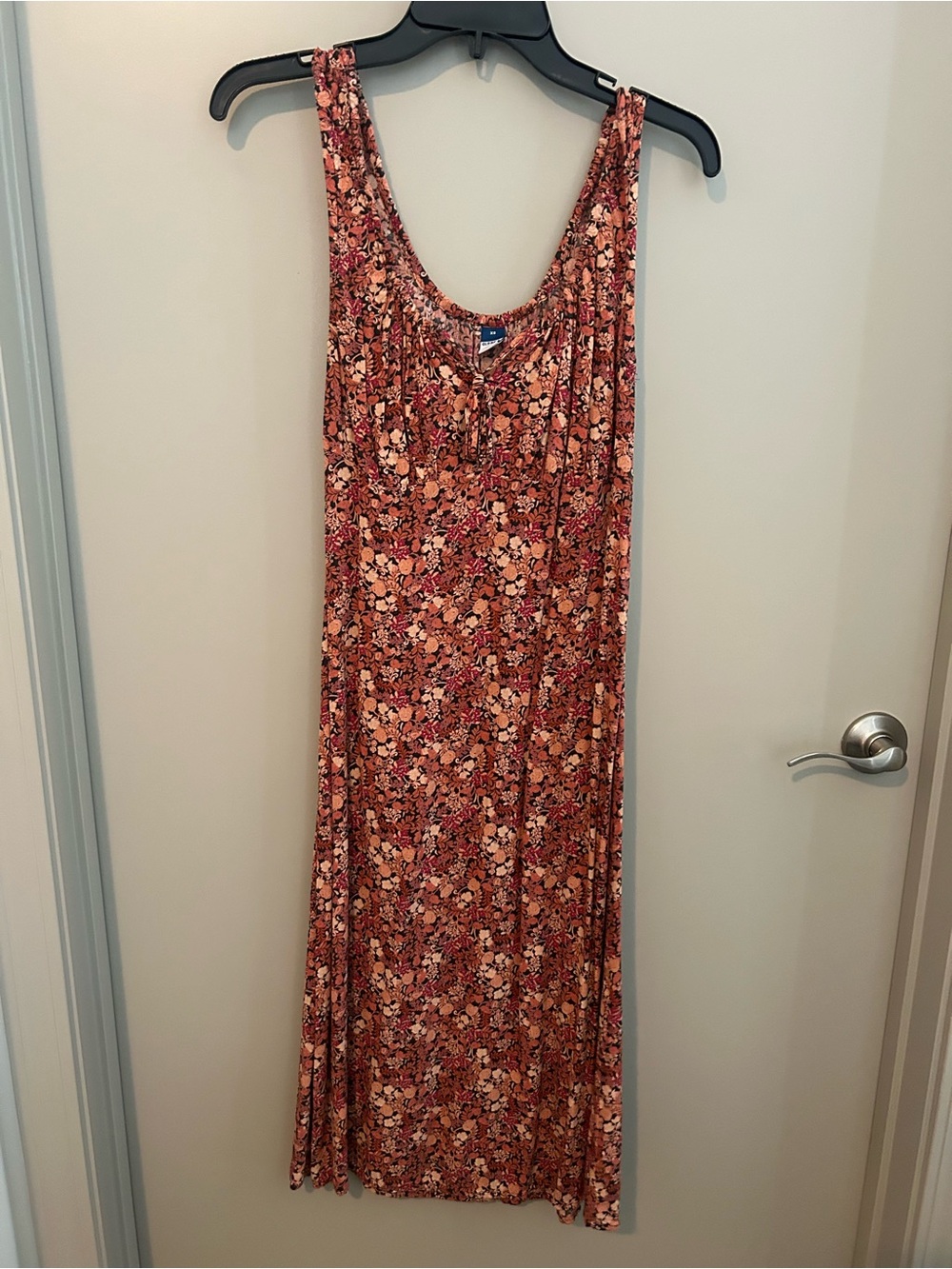 Old Navy Floral Sleeveless Maxi Dress in Rust Pink